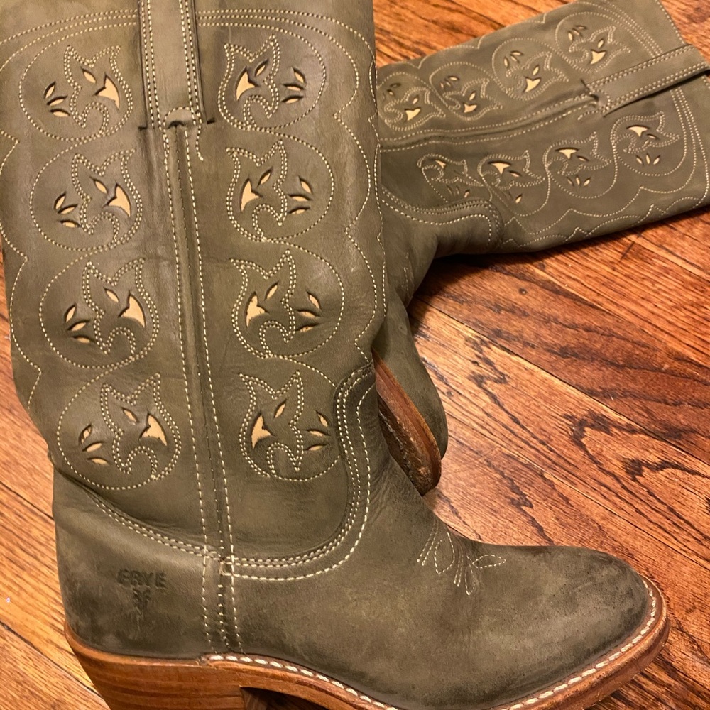 Frye Austin Flower Cut Out Olive Leather Boots - Picture 2 of 8